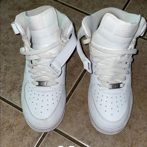 Air Force 1 mid tops